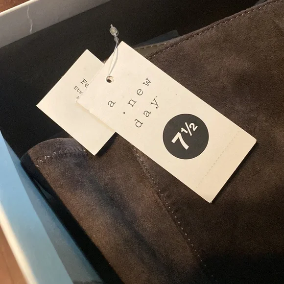 A New Day Women’s Breanna Over The Knee Riding Boots - Picture 9 of 10